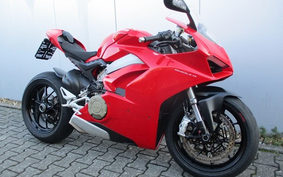 Gebrauchtmotorrad Ducati Panigale V4 - Bild 3