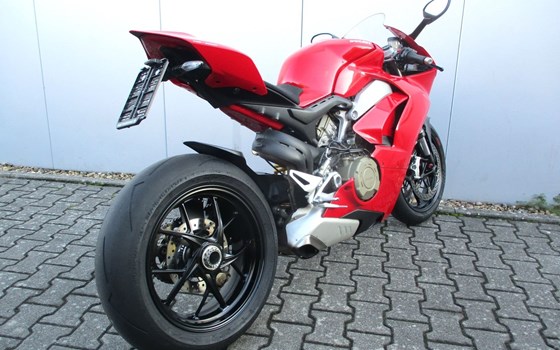 Gebrauchtmotorrad Ducati Panigale V4 - Bild 6