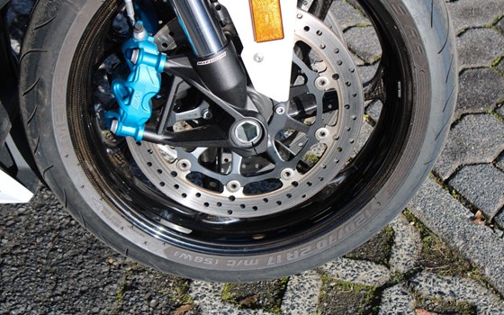 Gebrauchtmotorrad BMW M 1000 RR - Bild 10