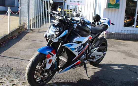 Gebrauchtmotorrad BMW M 1000 RR - Bild 2