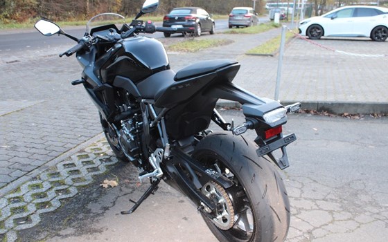 Gebrauchtmotorrad Suzuki GSX-8R - Bild 3