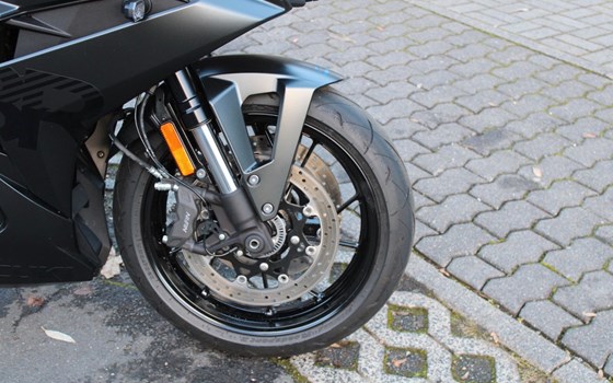Gebrauchtmotorrad Suzuki GSX-8R - Bild 8
