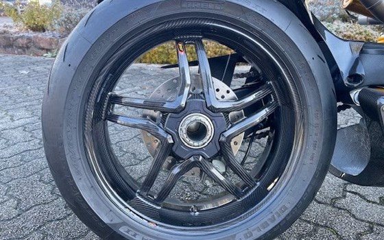 Gebrauchtmotorrad Ducati Streetfighter V4 S - Bild 14
