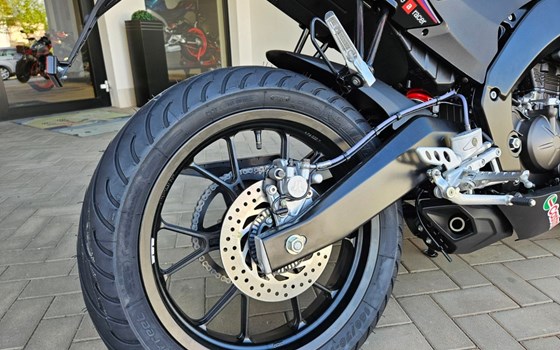 Neufahrzeug Aprilia RS 125 Replica - Bild 12