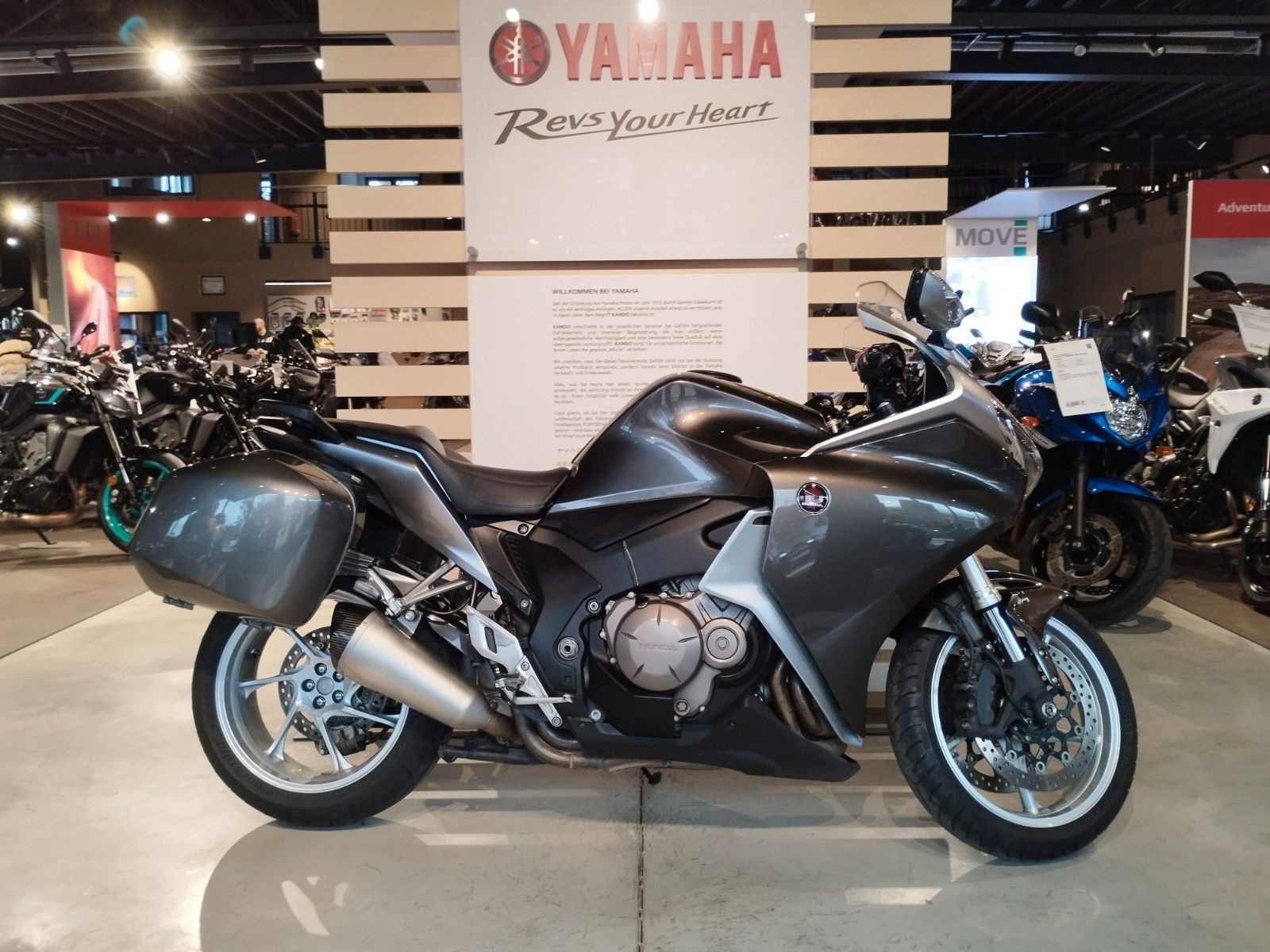 Honda VFR 1200 F  * Koffersystem*