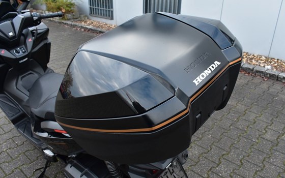 Gebrauchtmotorrad Honda Forza 125 - Bild 5