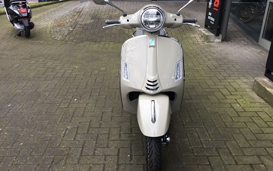 Neufahrzeug Vespa GTS 310 - Bild 7