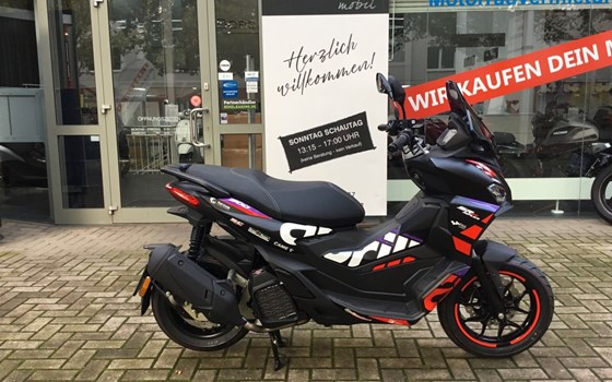 Neufahrzeug Aprilia SR GT Replica 200 - Bild 1