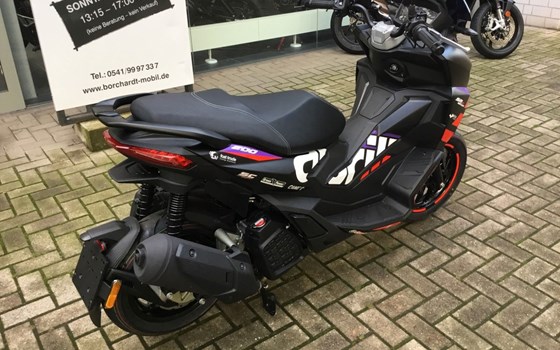 Neufahrzeug Aprilia SR GT Replica 200 - Bild 3