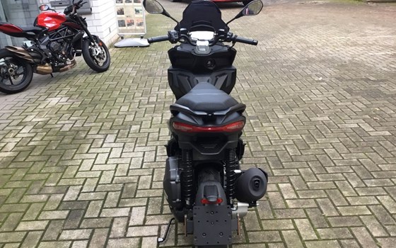 Neufahrzeug Aprilia SR GT Replica 200 - Bild 4