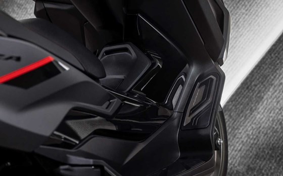 Gebrauchtmotorrad Honda Forza 125 - Bild 6