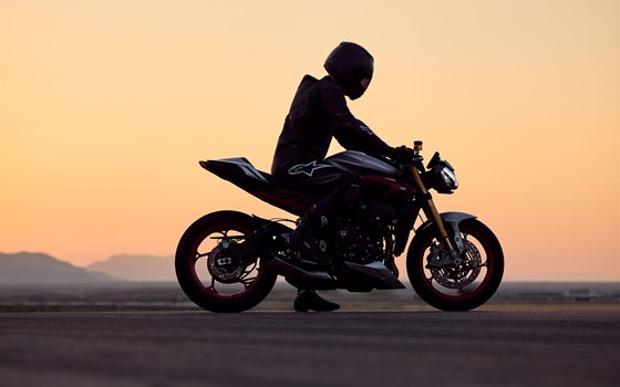 Neufahrzeug Triumph Street Triple 765 RX - Bild 11