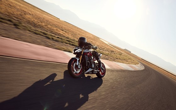 Neufahrzeug Triumph Street Triple 765 RX - Bild 6