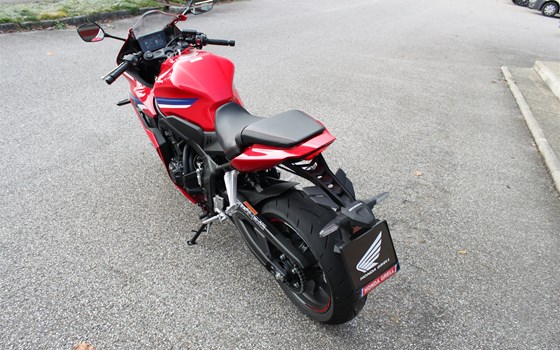 Neufahrzeug Honda CBR650R E-Clutch - Bild 6
