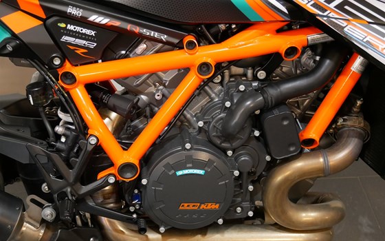 Gebrauchtmotorrad KTM 1290 Super Duke R - Bild 12