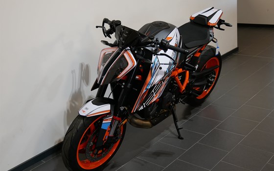 Gebrauchtmotorrad KTM 1290 Super Duke R - Bild 4