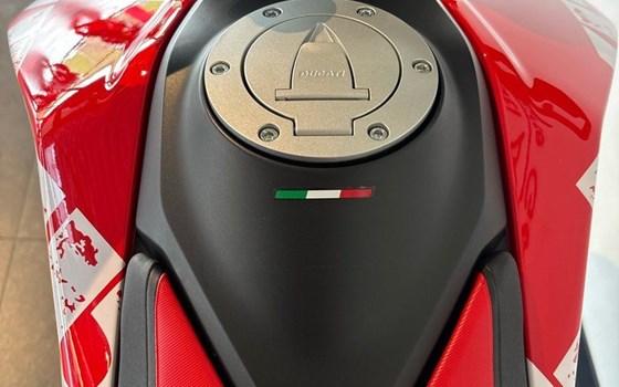Gebrauchtmotorrad Ducati Hypermotard 950 RVE - Bild 11