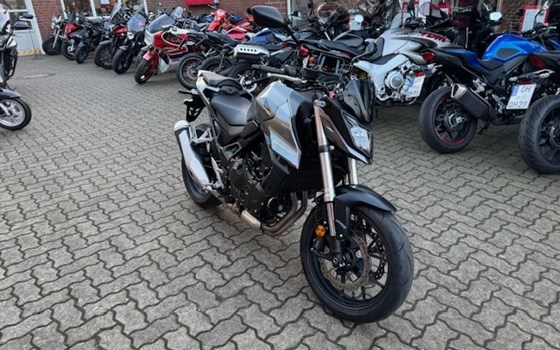 Gebrauchtmotorrad Honda CB750 Hornet - Bild 2