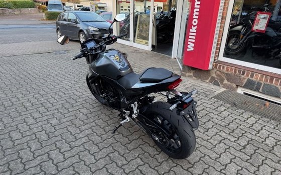 Gebrauchtmotorrad Honda CB750 Hornet - Bild 4