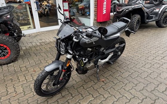 Gebrauchtmotorrad Husqvarna Svartpilen 125 - Bild 1