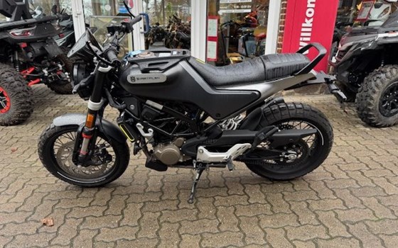Gebrauchtmotorrad Husqvarna Svartpilen 125 - Bild 5