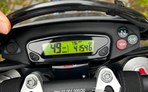 Gebrauchtmotorrad Husqvarna 701 Supermoto - Bild 9