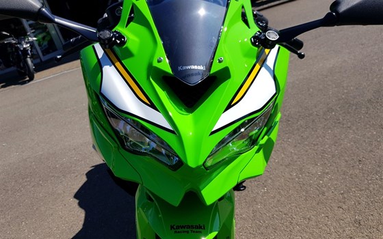 Gebrauchtmotorrad Kawasaki Ninja ZX-4RR - Bild 5