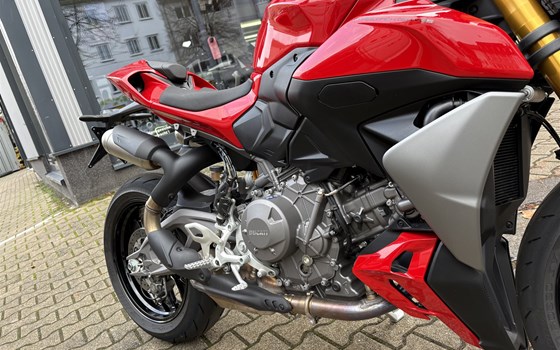 Gebrauchtmotorrad Ducati Streetfighter V2 S - Bild 10