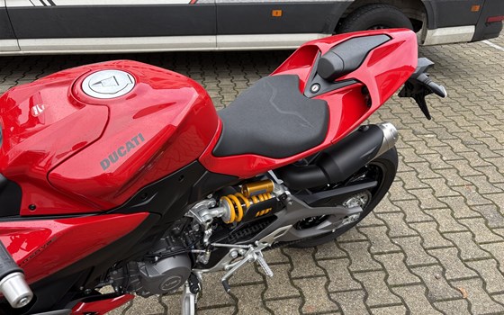 Gebrauchtmotorrad Ducati Streetfighter V2 S - Bild 19