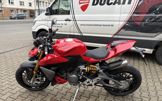 Gebrauchtmotorrad Ducati Streetfighter V2 S - Bild 8