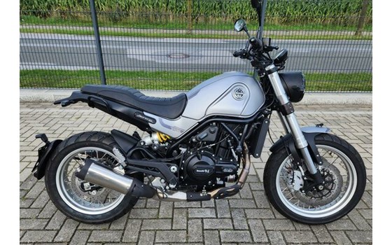 Gebrauchtmotorrad Benelli Leoncino 500 Trail - Bild 12