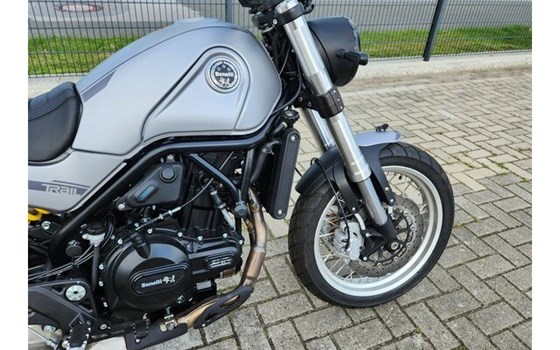 Gebrauchtmotorrad Benelli Leoncino 500 Trail - Bild 14