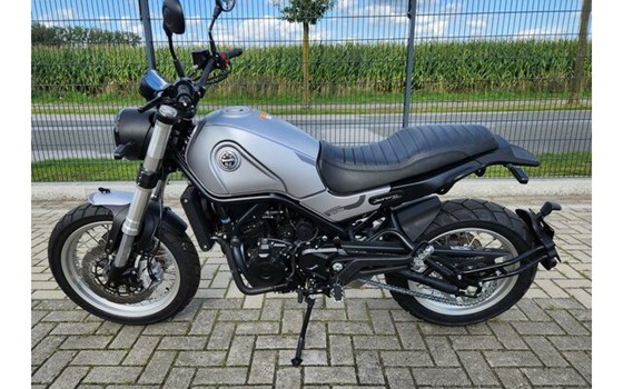 Gebrauchtmotorrad Benelli Leoncino 500 Trail - Bild 9
