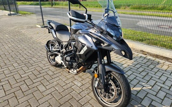 Gebrauchtmotorrad Benelli TRK 502 - Bild 16