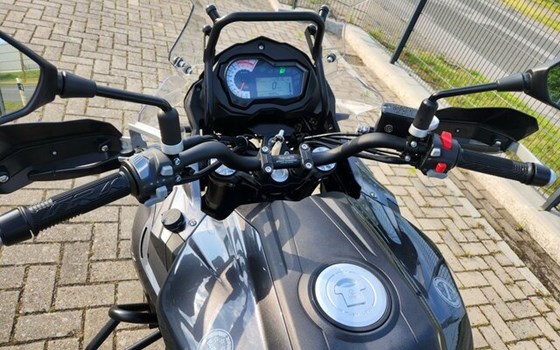 Gebrauchtmotorrad Benelli TRK 502 - Bild 7