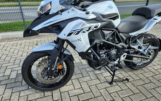 Gebrauchtmotorrad Benelli TRK 502 X - Bild 11