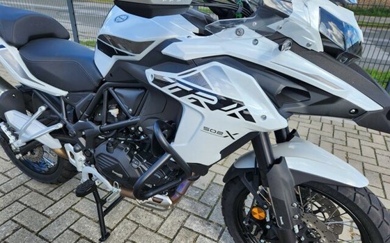 Gebrauchtmotorrad Benelli TRK 502 X - Bild 9