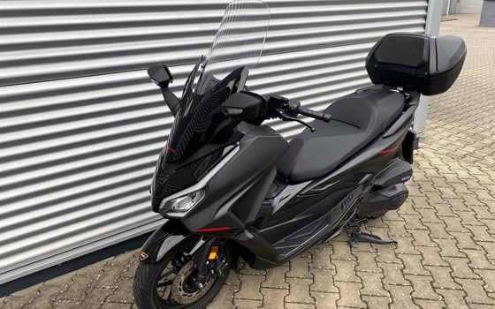 Gebrauchtmotorrad Honda Forza 350 - Bild 6