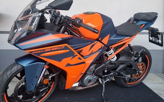 Gebrauchtmotorrad KTM RC 390 - Bild 1