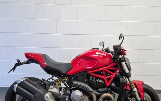 Gebrauchtmotorrad Ducati Monster 821 - Bild 1