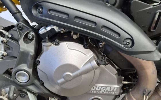 Gebrauchtmotorrad Ducati Monster 821 - Bild 7