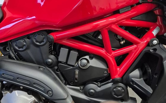 Gebrauchtmotorrad Ducati Monster 821 - Bild 6