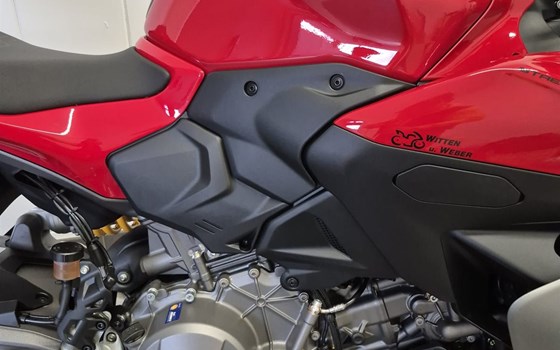 Gebrauchtmotorrad Ducati Streetfighter V2 S - Bild 7