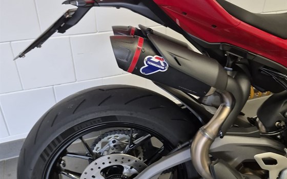 Gebrauchtmotorrad Ducati Streetfighter V2 S - Bild 9