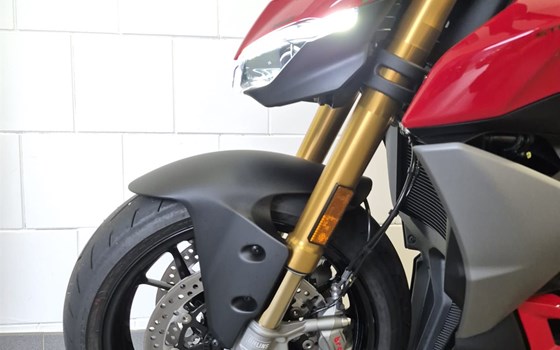 Gebrauchtmotorrad Ducati Streetfighter V2 S - Bild 11