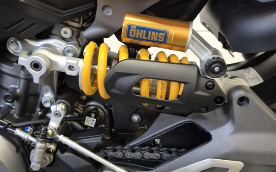 Gebrauchtmotorrad Ducati Streetfighter V2 S - Bild 13