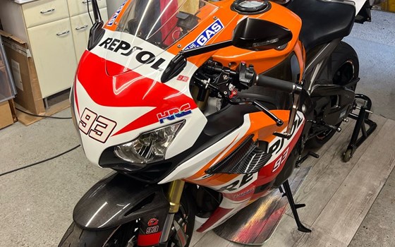 Gebrauchtmotorrad Honda CBR1000RR Fireblade - Bild 1