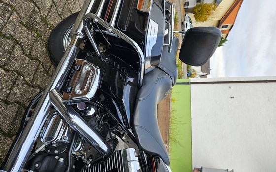 Gebrauchtmotorrad Harley-Davidson Road King Classic FLHRC - Bild 3