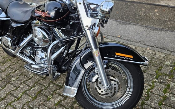 Gebrauchtmotorrad Harley-Davidson Road King Classic FLHRC - Bild 4