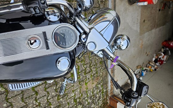 Gebrauchtmotorrad Harley-Davidson Road King Classic FLHRC - Bild 9